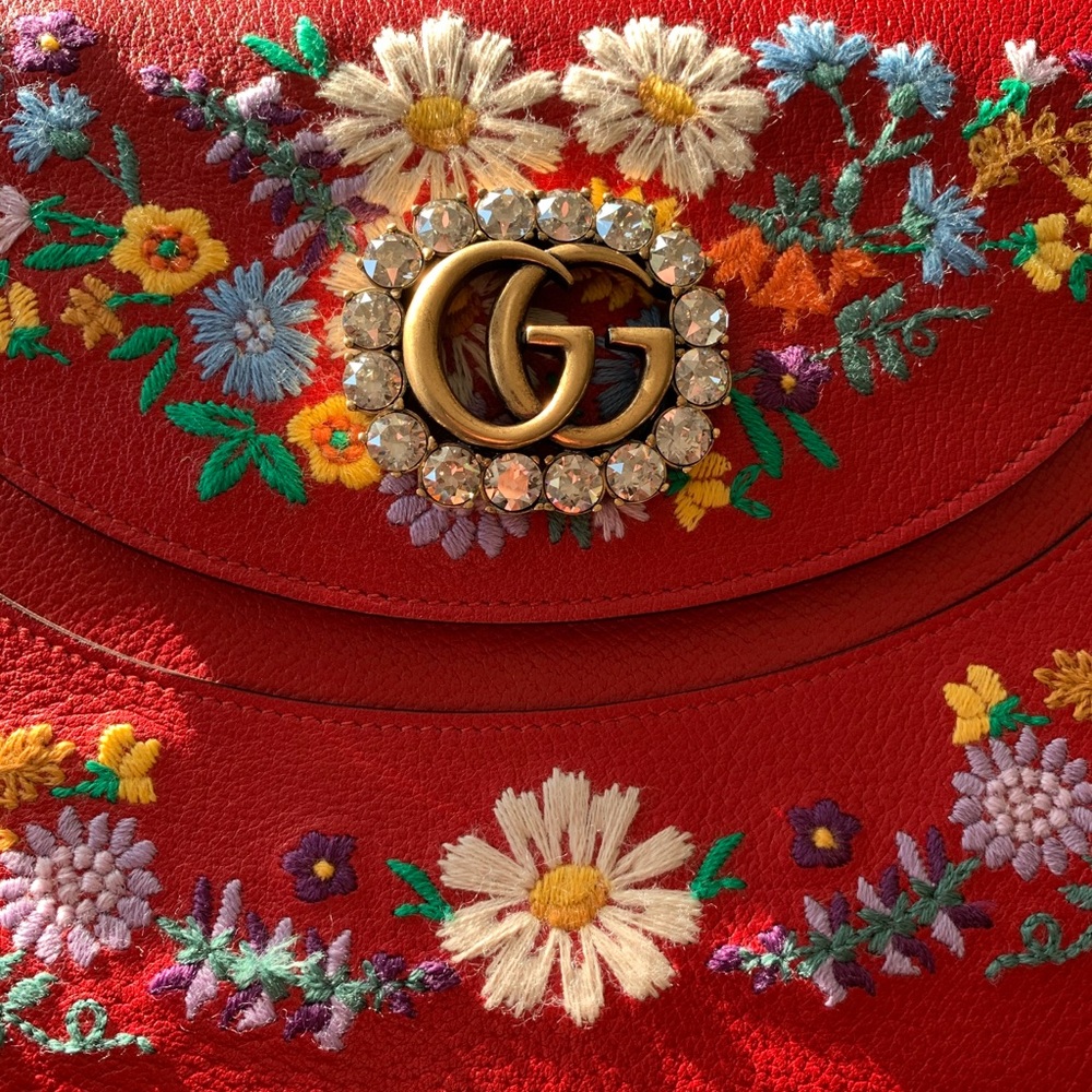 Gucci Large Linea Ricami Floral Shoulder Bag - Picture 12 of 16